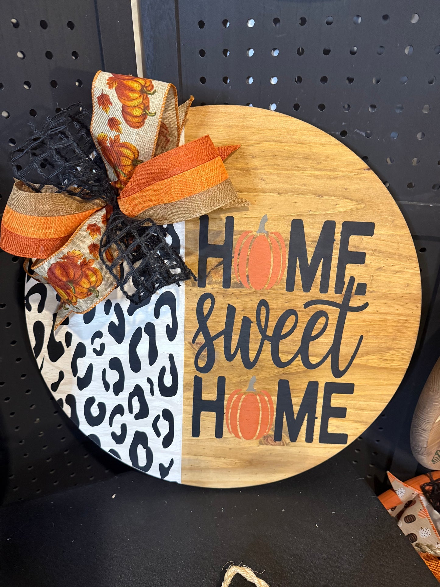 Door Hanger - Home Sweet Home with leopard and pumpkins