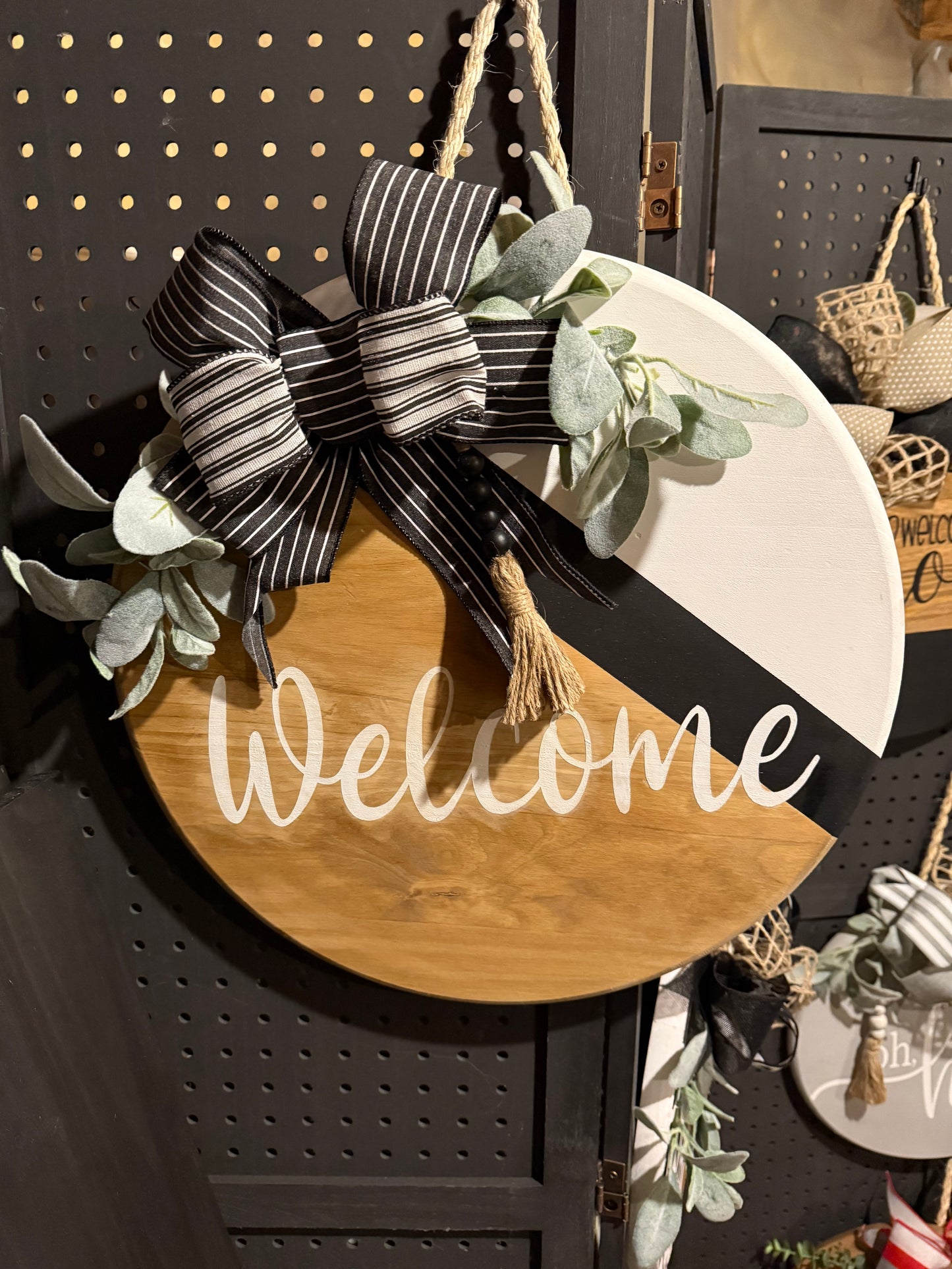Door Hanger - Welcome, black and white stripe