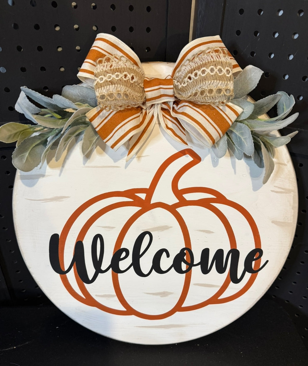 18” Door Hanger - Welcome with pumpkin