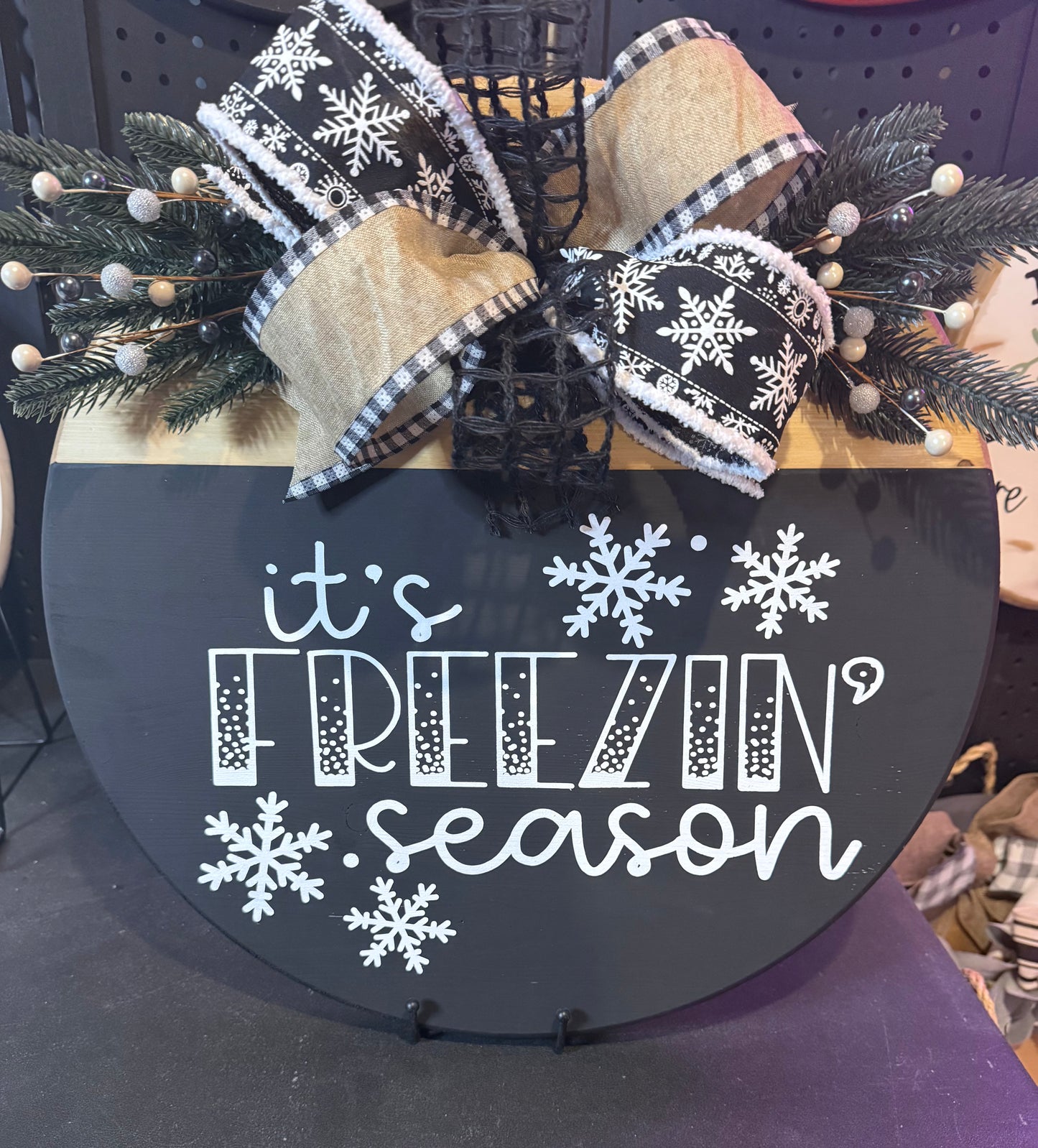 18” Door Hanger - Freezin Season
