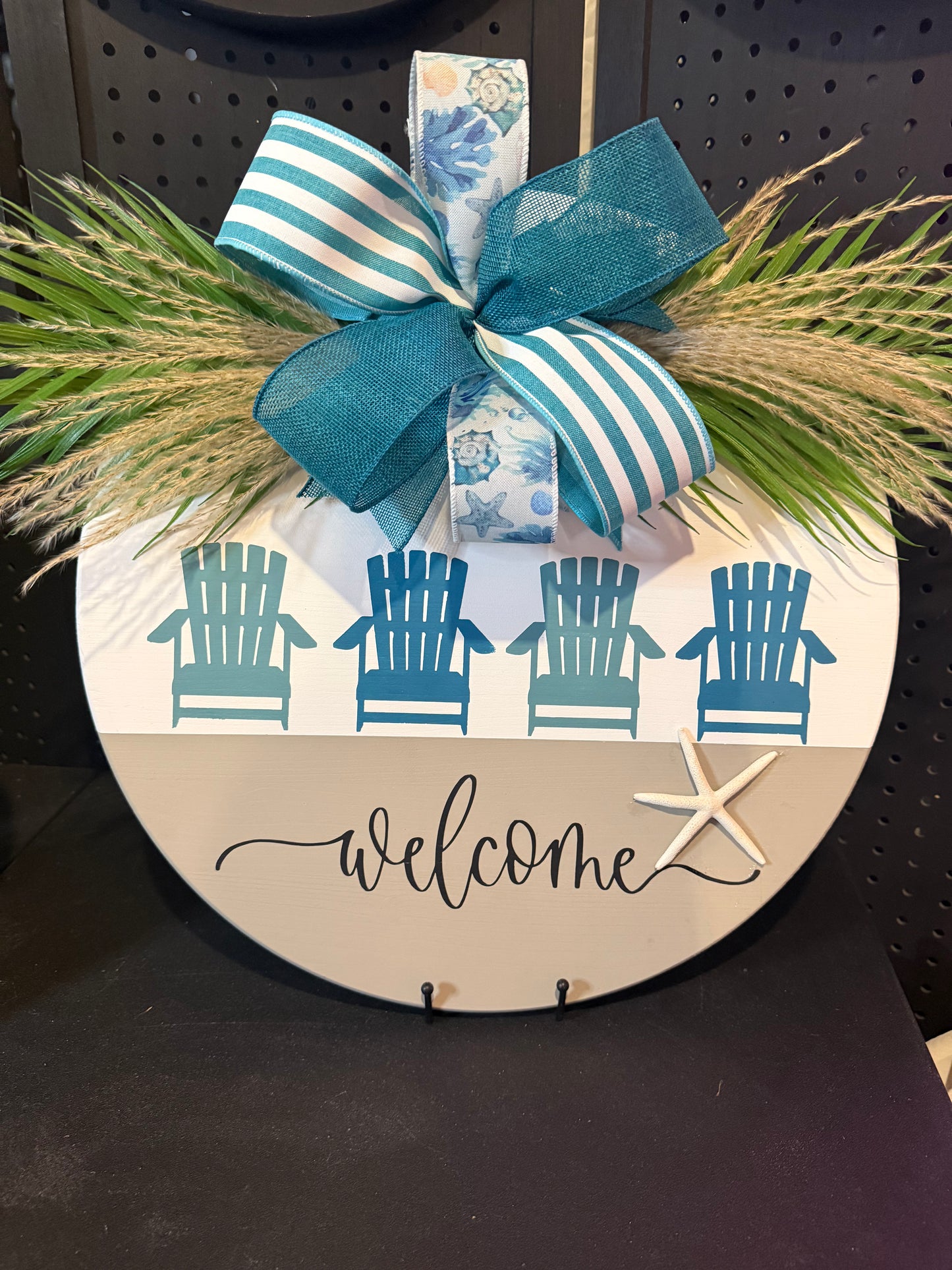 18” Door Hanger - Welcome with Beach theme
