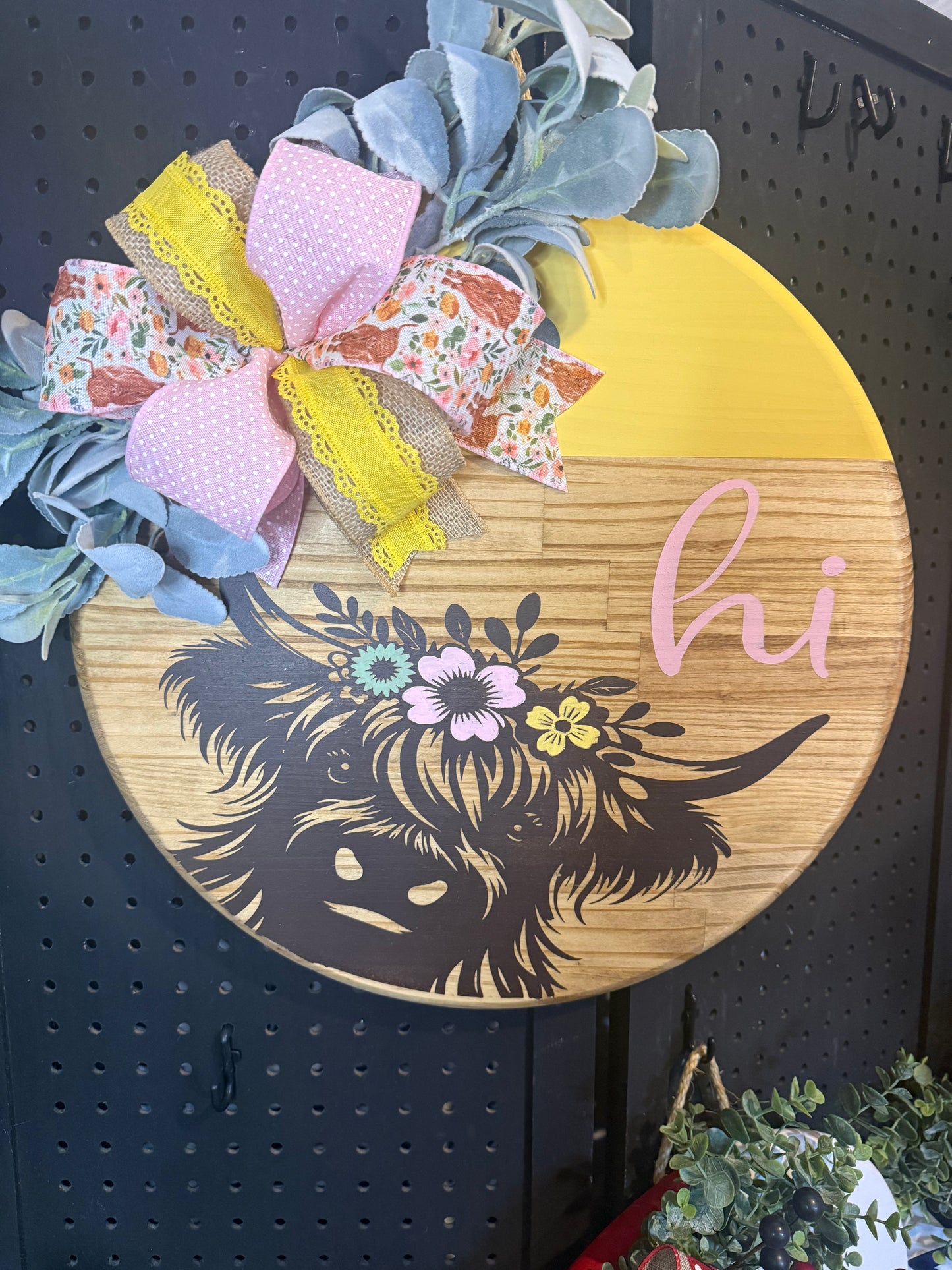 18” Door Hanger - Highland Cow